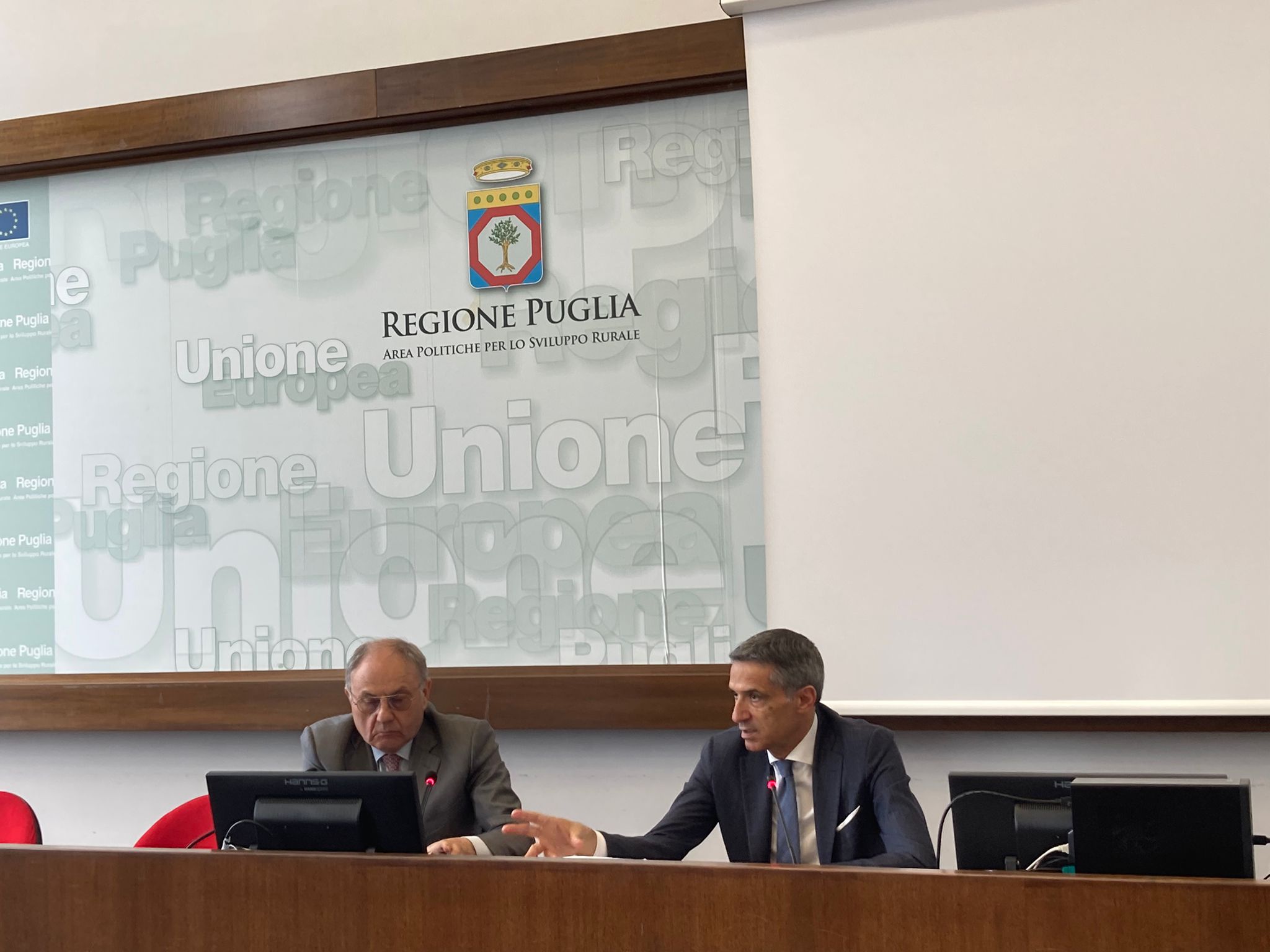 Galleria Il settore sementiero in Puglia: l’assessore Pentassuglia incontra il presidente nazionale di AssoSementi - Diapositiva 3 di 3